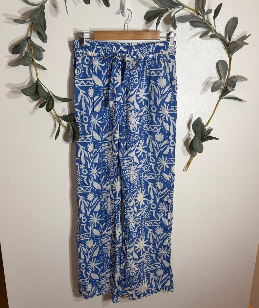 Zara Blue and White Patterned Wide Leg Pants
